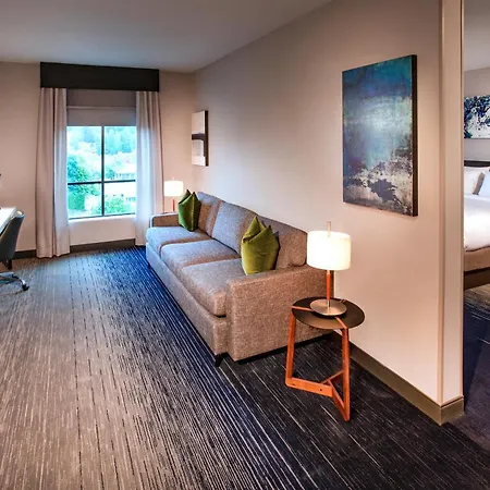 Hilton Garden Inn Redmond Wa Exterior photo