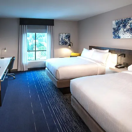 Hilton Garden Inn Redmond Wa Exterior photo